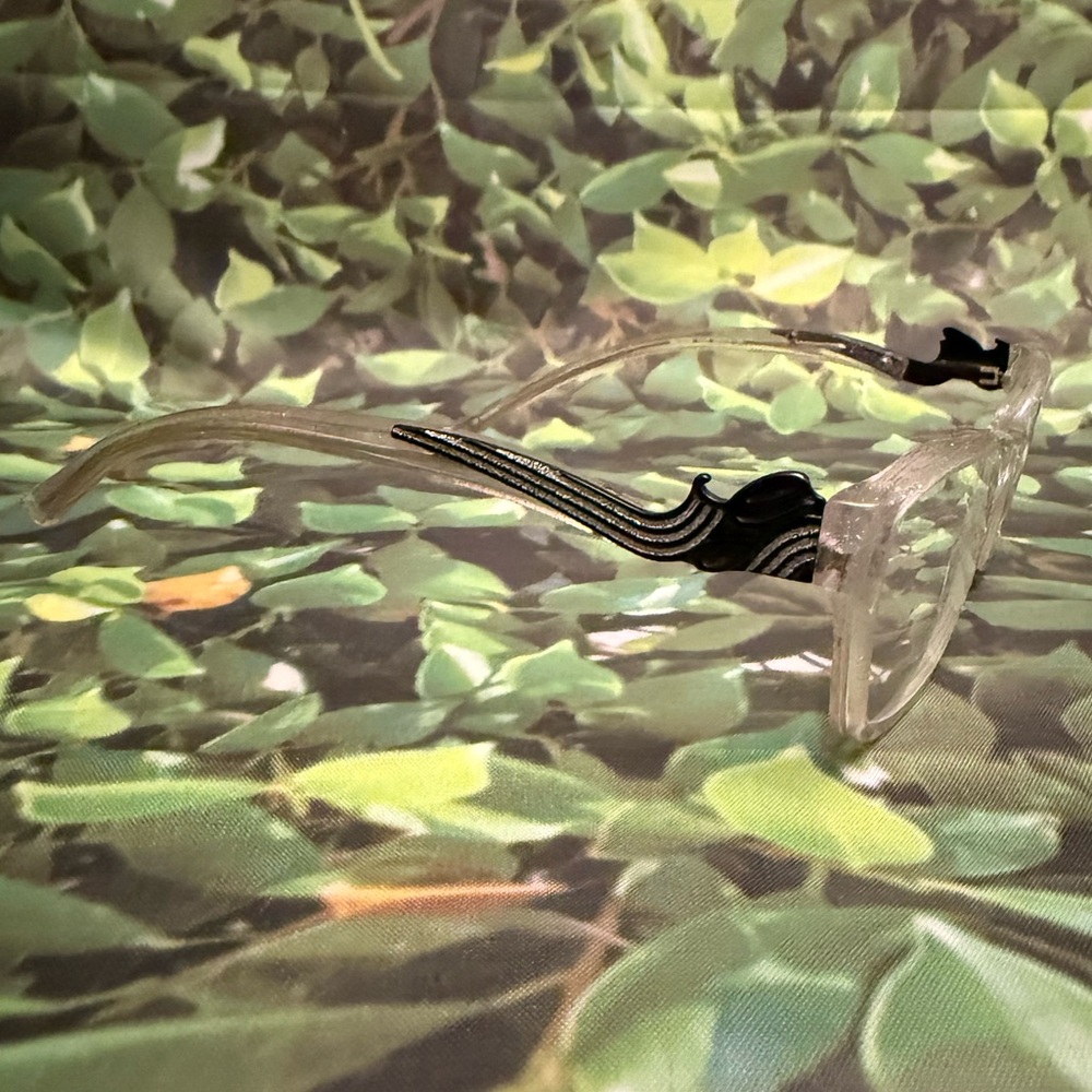 Guess Transparent and Black Patterned Glasses - image 2